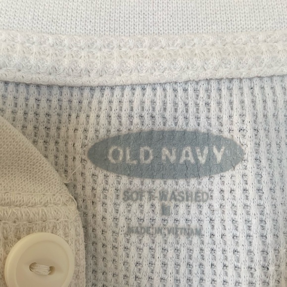 Clothing - Picture 4 of 4